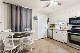 2939 E Angela Dr, Phoenix, AZ 85032 - Photo 12