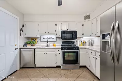 2939 E Angela Drive, Phoenix, AZ 85032 - Photo 10
