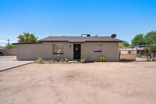 2939 E Angela Dr, Phoenix, AZ 85032 - Photo 2