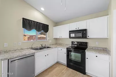 31193 N Mesquite Way, San Tan Valley, AZ 85143 - Photo 16