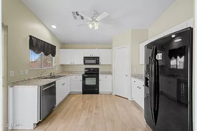 31193 N Mesquite Way, San Tan Valley, AZ 85143 - Photo 14