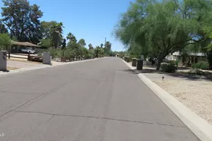 11440 N 65th St, Scottsdale, AZ 85254 - Photo 14