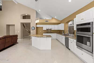 908 E Mountain Sage Drive, Phoenix, AZ 85048 - Photo 14