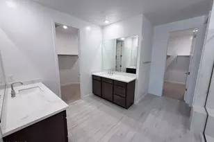 6991 W Pinnacle Vista Dr, Peoria, AZ 85383 - Photo 14