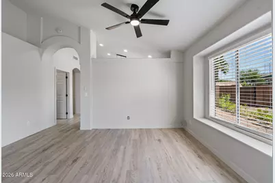 18801 N 1st Avenue, Phoenix, AZ 85027 - Photo 6
