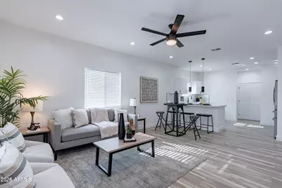 4815 S 28th Street #2, Phoenix, AZ 85040 - Photo 6