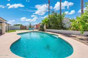 2347 E Mescal St, Phoenix, AZ 85028 - Photo 32