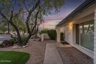 2347 E Mescal St, Phoenix, AZ 85028 - Photo 2