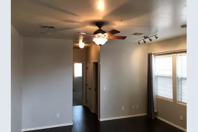 165 W Laurel Court, Gilbert, AZ 85233 - Photo 4