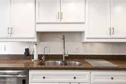 2438 E Cheryl Drive, Phoenix, AZ 85028 - Photo 56