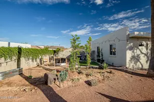 2438 E Cheryl Dr, Phoenix, AZ 85028 - Photo 32