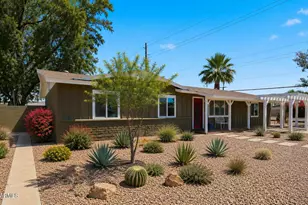 2302 W Berridge Ln, Phoenix, AZ 85015 - Photo 2