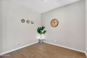 8025 W Gardenia Ave, Glendale, AZ 85303 - Photo 22
