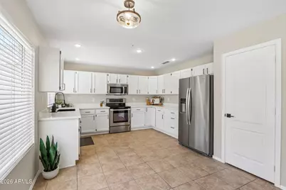 9242 E Pershing Avenue, Scottsdale, AZ 85260 - Photo 8
