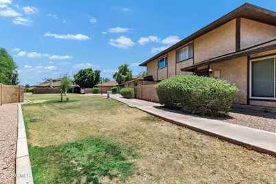 1714 W Village Way, Tempe, AZ 85282 - Photo 2