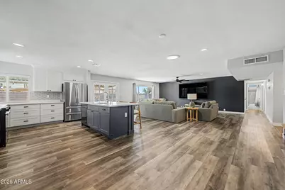 5625 W Grovers Avenue, Glendale, AZ 85308 - Photo 10