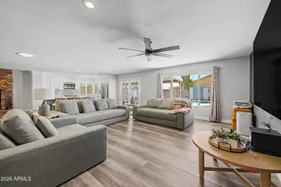 5625 W Grovers Avenue, Glendale, AZ 85308 - Photo 6