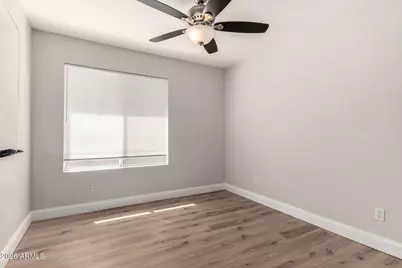 22027 N 73rd Avenue, Glendale, AZ 85310 - Photo 14