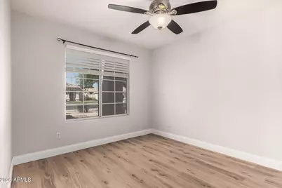 22027 N 73rd Avenue, Glendale, AZ 85310 - Photo 16
