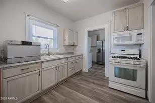 831 N 10th St, Phoenix, AZ 85006 - Photo 10