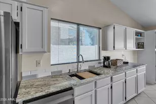 9865 S 44th St, Phoenix, AZ 85044 - Photo 12