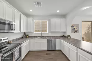 29074 N 125th Ave, Peoria, AZ 85383 - Photo 10