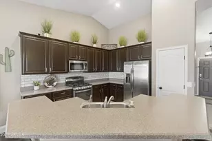 237 S 122nd Ave, Avondale, AZ 85323 - Photo 4