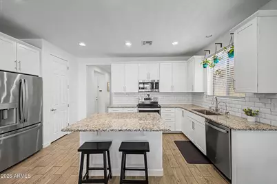 752 E Constitution Drive, Gilbert, AZ 85296 - Photo 10