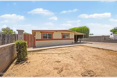 7713 E Holmes Avenue, Mesa, AZ 85209 - Photo 4