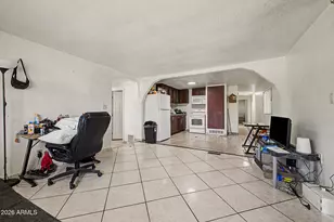 7713 E Holmes Ave, Mesa, AZ 85209 - Photo 8