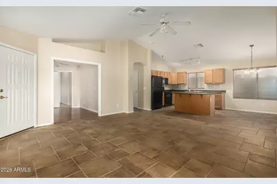 3220 E Kerry Lane, Phoenix, AZ 85050 - Photo 2
