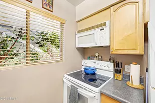 749 E Montebello Ave, Phoenix, AZ 85014 - Photo 6