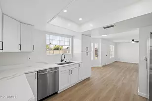6701 S Jentilly Ln, Tempe, AZ 85283 - Photo 8