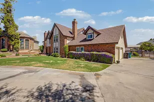 2451 N Forest Cir, Mesa, AZ 85203 - Photo 2
