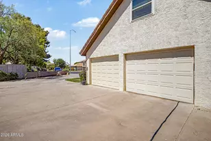 2451 N Forest Cir, Mesa, AZ 85203 - Photo 32