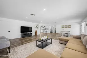 13050 N 17th Ave, Phoenix, AZ 85029 - Photo 6