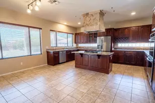 9625 W Oberlin Way, Peoria, AZ 85383 - Photo 2