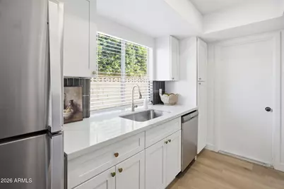 16021 N 25th Drive, Phoenix, AZ 85023 - Photo 10