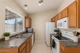 20446 N 30th Dr, Phoenix, AZ 85027 - Photo 4
