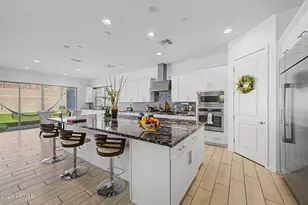 2010 E Villa Linda Dr, Phoenix, AZ 85024 - Photo 2