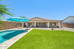 9914 W Patrick Ln, Peoria, AZ 85383 - Photo 58