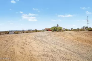 29714 W Peak View Rd, Wittmann, AZ 85361 - Photo 18