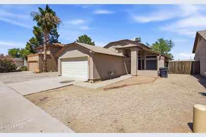 11907 N 76th Drive, Peoria, AZ 85345 - Photo 1