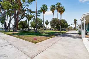 10432 W Oakmont Dr, Sun City, AZ 85351 - Photo 6