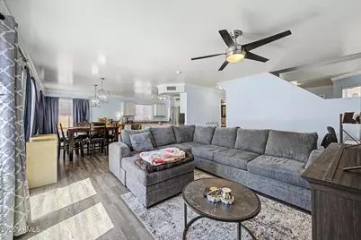 7234 S 41st Drive, Phoenix, AZ 85041 - Photo 8