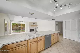 965 E Lamplighter Ln, Tempe, AZ 85283 - Photo 14