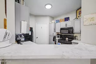 1411 E Orangewood Ave, Phoenix, AZ 85020 - Photo 18