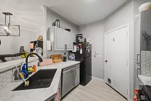 1411 E Orangewood Ave, Phoenix, AZ 85020 - Photo 14