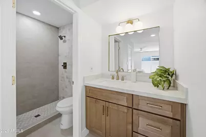 3033 N 39th Street #4, Phoenix, AZ 85018 - Photo 14