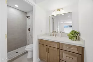 3033 N 39th St, Phoenix, AZ 85018 - Photo 14